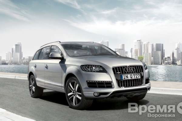 Охранник угнал Audi Q7, попал на нём в аварию и опрокинул в кювет Охранник угнал Audi Q7, попал на нём в аварию и опрокинул в кювет