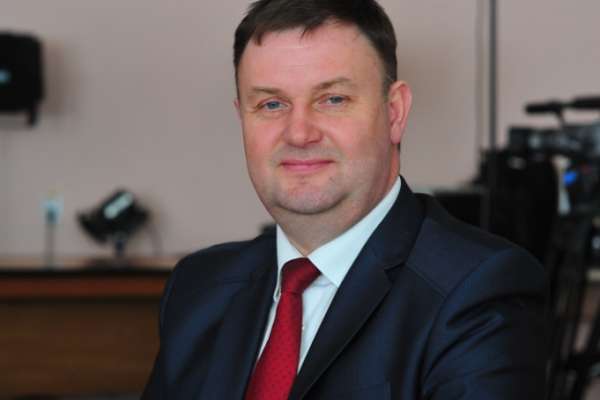 Под Воронежем глава горсовета Россоши Эдуард Марков сложил полномочия Под Воронежем глава горсовета Россоши Эдуард Марков сложил полномочия