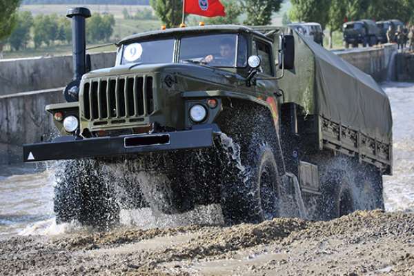 Под Воронежем начались военные учения автомобилистов и гранатометчиков Под Воронежем начались военные учения автомобилистов и гранатометчиков