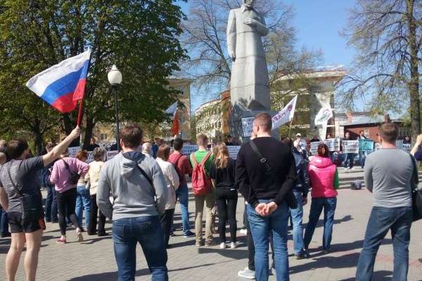 Воронежская оппозиция провела праздники по-своему Воронежская оппозиция провела праздники по-своему