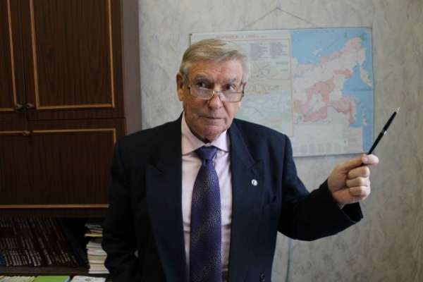 Виктор Бочаров: «Если бы не обвал 90-х, «Норникель» мог бы уже 20 лет разрабатывать Еланское месторождение» Виктор Бочаров: «Если бы не обвал 90-х, «Норникель» мог бы уже 20 лет разрабатывать Еланское месторождение»