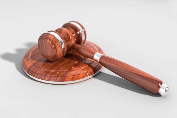 Воронежскому адвокату Шмакову суд продлил домашний арест Воронежскому адвокату Шмакову суд продлил домашний арест
