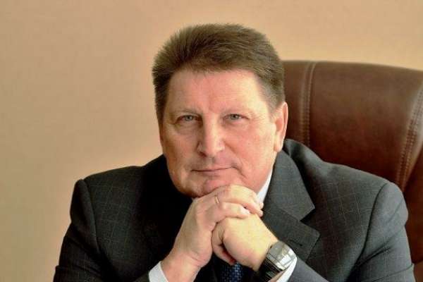 Александр Данилов: «Во всех государствах человек материально участвует в сбережении своего здоровья. У нас, к сожалению, нет» Александр Данилов: «Во всех государствах человек материально участвует в сбережении своего здоровья. У нас, к сожалению, нет»