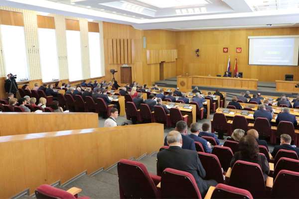 Депутаты Воронежской облдумы не признают обвинений в сокрытии доходов Депутаты Воронежской облдумы не признают обвинений в сокрытии доходов