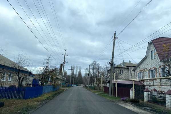 На дорогу к дому главы администрации Грибановского района выделили 2,4 млн бюджетных рублей?