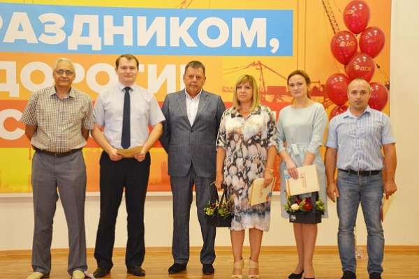 В Воронеже наградили лучших строителей В Воронеже наградили лучших строителей