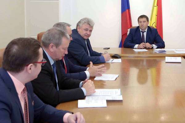 Доходы воронежских чиновников будут проверять по решению губернатора Доходы воронежских чиновников будут проверять по решению губернатора