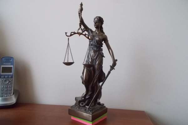 Следствие опровергло родство задержанного адвоката с воронежским судьей Следствие опровергло родство задержанного адвоката с воронежским судьей