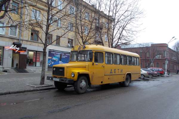 Десятая часть воронежских дорог не годится для перевозки детей Десятая часть воронежских дорог не годится для перевозки детей