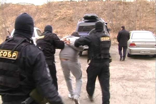 Трое воронежцев едва не убили на Камчатке майора ФСБ Трое воронежцев едва не убили на Камчатке майора ФСБ