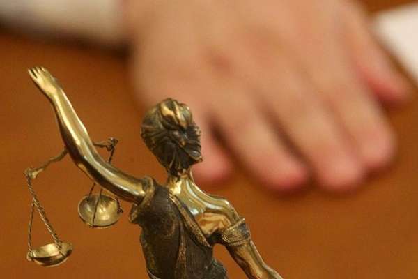 Воронежского адвоката условно осудили за клевету на наших судей Воронежского адвоката условно осудили за клевету на наших судей