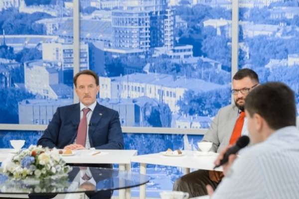 Воронежцы переживают трудные времена, констатировал губернатор Воронежцы переживают трудные времена, констатировал губернатор