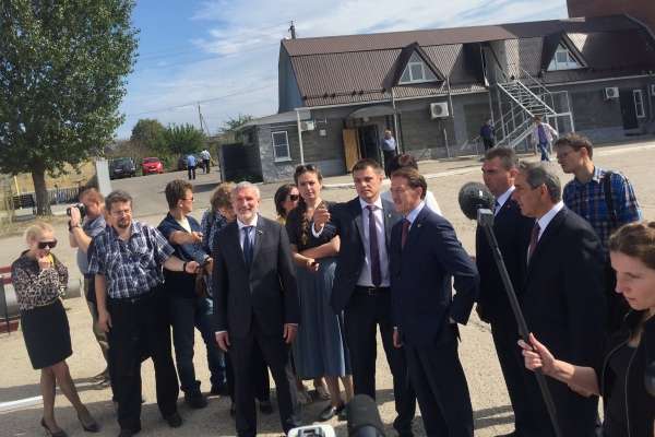 Воронежский губернатор соединил свою кампанию с кампанией лидера «Родины» Воронежский губернатор соединил свою кампанию с кампанией лидера «Родины»