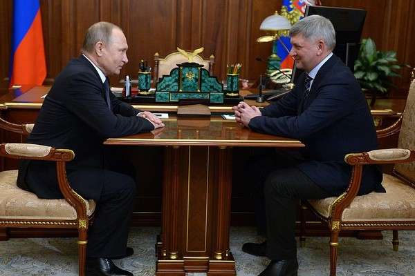 Владимир Путин повысил мэра Воронежа до и.о. губернатора после личной встречи Владимир Путин повысил мэра Воронежа до и.о. губернатора после личной встречи