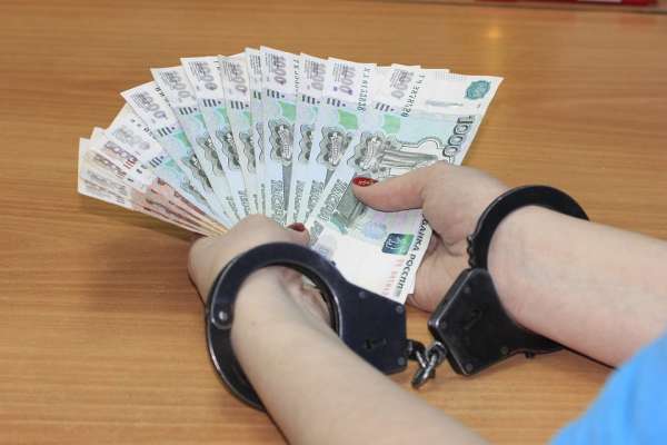 Сотрудницу банка в Воронежской области подозревают в хищении 24 млн рублей Сотрудницу банка в Воронежской области подозревают в хищении 24 млн рублей