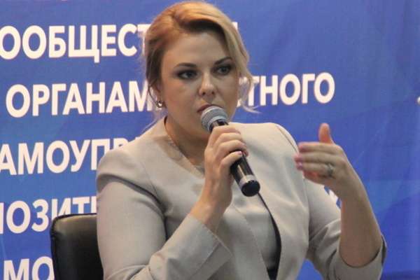 В Воронеже глава Общественной палаты предложила ввести аналог «Часа с министром» В Воронеже глава Общественной палаты предложила ввести аналог «Часа с министром»