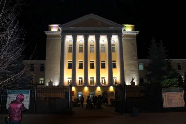 Воронежскую улицу украсило здание с уникальной светодиодной подсветкой Воронежскую улицу украсило здание с уникальной светодиодной подсветкой