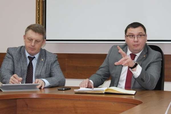 Воронежский опорный университет будет строить сам себя Воронежский опорный университет будет строить сам себя