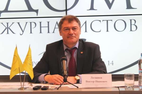 Виктор Логвинов рассказал, как воронежские аграрии пережили беду Виктор Логвинов рассказал, как воронежские аграрии пережили беду