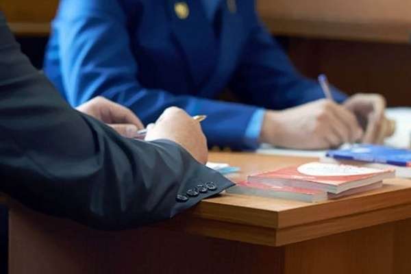 По указу президента гособвинитель стал воронежским судьей По указу президента гособвинитель стал воронежским судьей