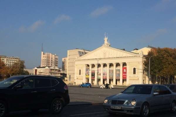 В Воронеже застроят сквер у театра оперы и балета В Воронеже застроят сквер у театра оперы и балета