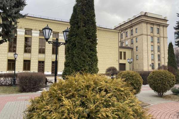 В Воронеже «Нескучный сад» займется озеленением сквера у облправительства В Воронеже «Нескучный сад» займется озеленением сквера у облправительства