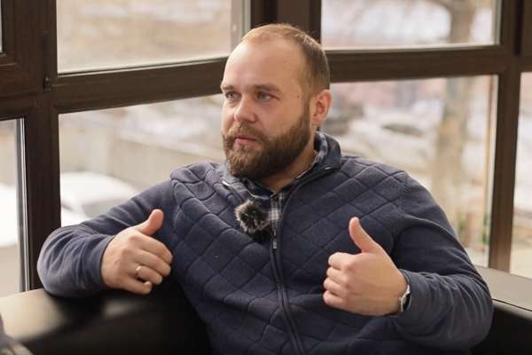 Собственник кондитерской «Варина мама» Евгений Кузьмин о бизнесе и депутатских мандатах Собственник кондитерской «Варина мама» Евгений Кузьмин о бизнесе и депутатских мандатах