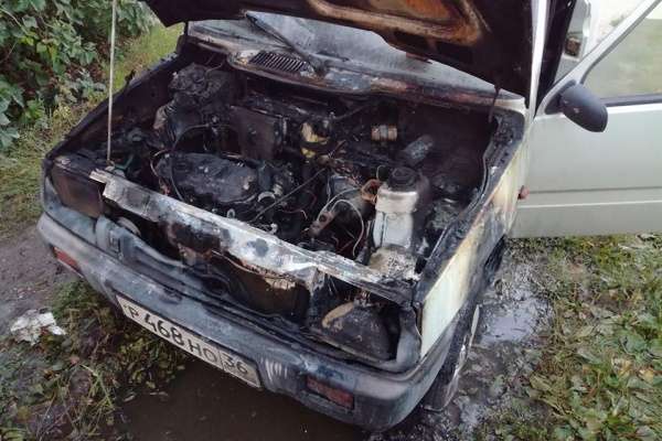 Сгорел автомобиль воронежского общественника Сгорел автомобиль воронежского общественника