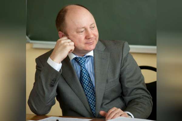 Декана воронежского юрфака пригласили в Конституционный суд Декана воронежского юрфака пригласили в Конституционный суд