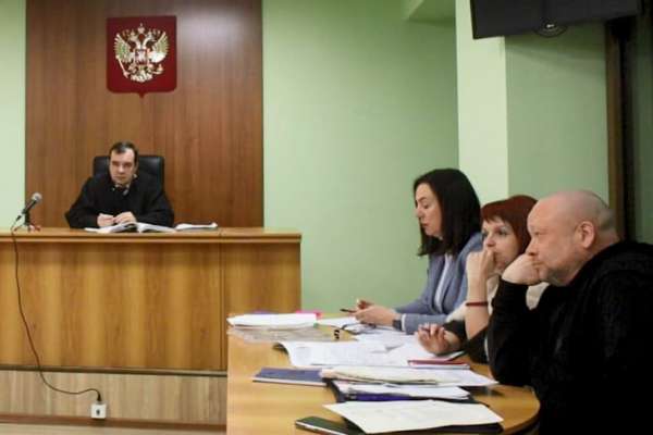 Перевозчик из Острогожска продолжает судиться с департаментом промышленности и транспорта Воронежской области Перевозчик из Острогожска продолжает судиться с департаментом промышленности и транспорта Воронежской области