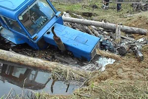 Под Воронежем в навозонакопителе нашли труп 36-летнего рабочего Под Воронежем в навозонакопителе нашли труп 36-летнего рабочего