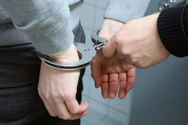 Глава маслозавода под Воронежем проведет в СИЗО еще два месяца Глава маслозавода под Воронежем проведет в СИЗО еще два месяца