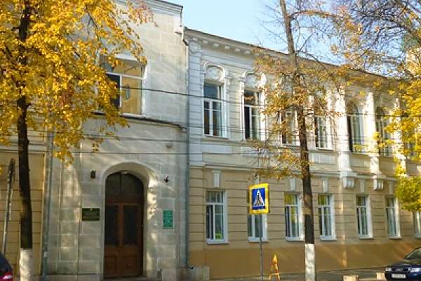 Бомба в бывшей обкомовской больнице Воронежа оказалась выдумкой Бомба в бывшей обкомовской больнице Воронежа оказалась выдумкой