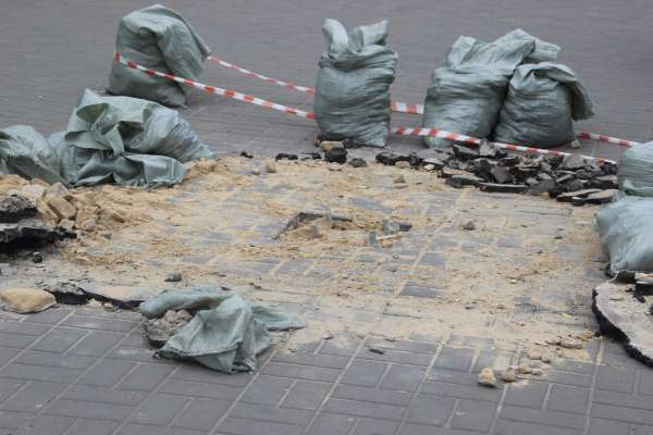 В Воронеже на тротуары и бордюры потратят 13 млн рублей В Воронеже на тротуары и бордюры потратят 13 млн рублей