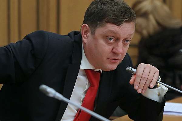 Самого шумного воронежского депутата Олега Пахолкова ссылают в Ростовскую область Самого шумного воронежского депутата Олега Пахолкова ссылают в Ростовскую область