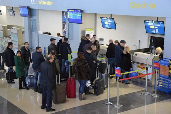 В воронежском аэропорту судебные приставы приступили к круглосуточному дежурству В воронежском аэропорту судебные приставы приступили к круглосуточному дежурству