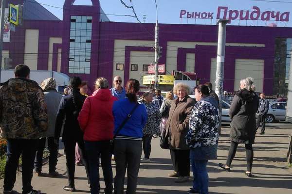 Воронежские власти приступили к сносу мини-рынка