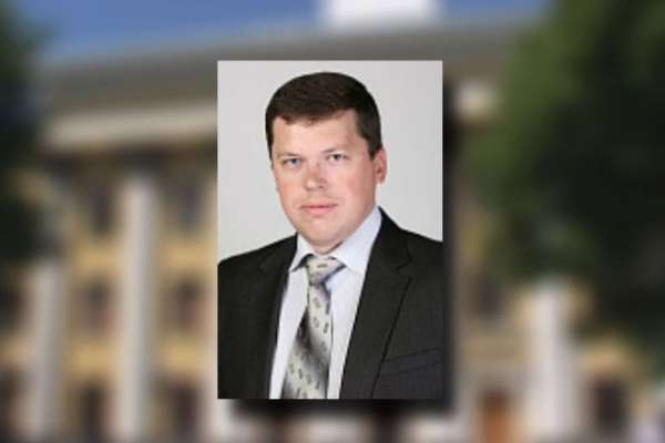 Замдекана Воронежского медуниверситета попал под следствие за взятку Замдекана Воронежского медуниверситета попал под следствие за взятку