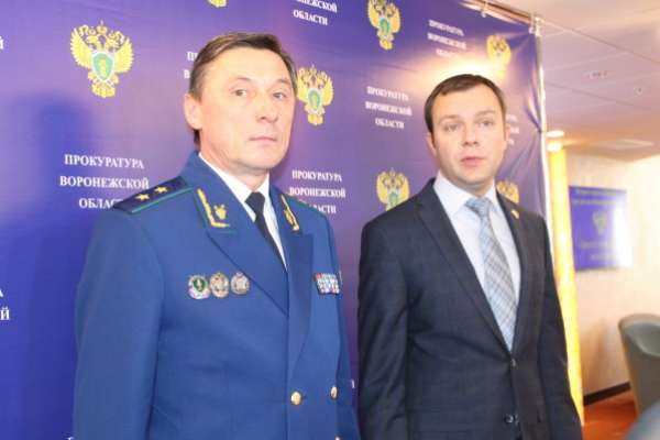 К воронежским трудным подросткам прикрепят «общественных воспитателей» К воронежским трудным подросткам прикрепят «общественных воспитателей»