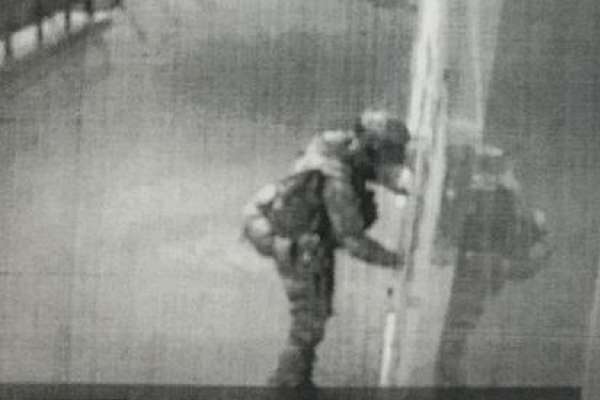 В Лисках вооруженный мужчина пытался взорвать отдел полиции В Лисках вооруженный мужчина пытался взорвать отдел полиции