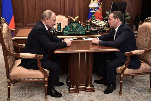 После послания президента правительство России ушло в отставку После послания президента правительство России ушло в отставку