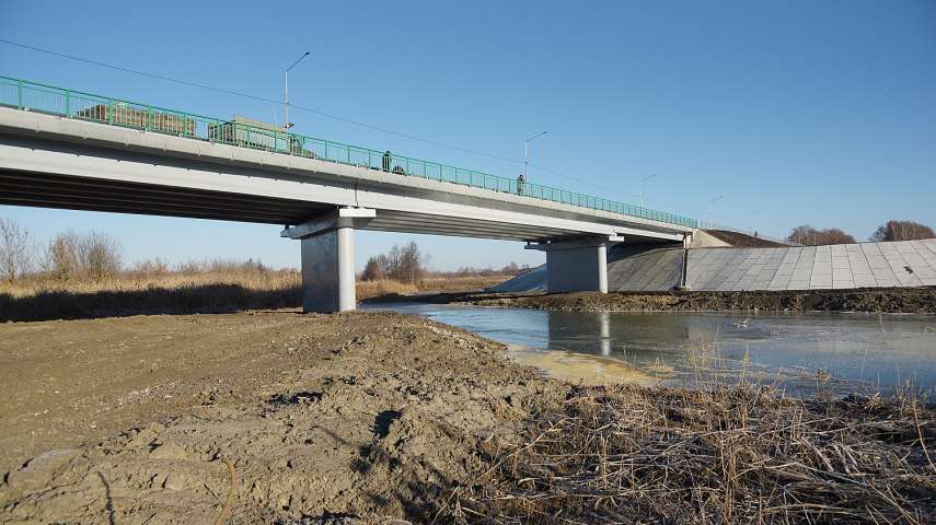 Под Воронежем Виталий Шабалатов досрочно открыл мост через Савалу Под Воронежем Виталий Шабалатов досрочно открыл мост через Савалу