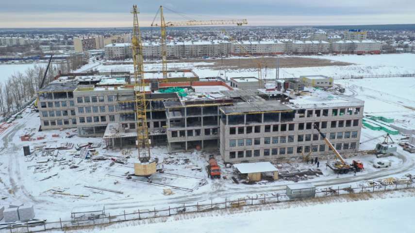 В Новой Усмани под Воронежем продолжается стройка школы на 1,1 тыс. мест