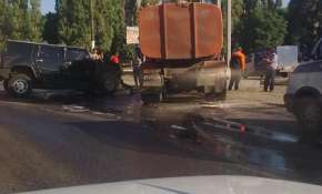 В Воронеже Hummer c номерами ЕКХ протаранил КАМАЗ