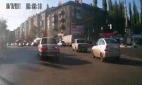 Автомобиль с номерами областной администрации «засекли» на грубом нарушении правил
