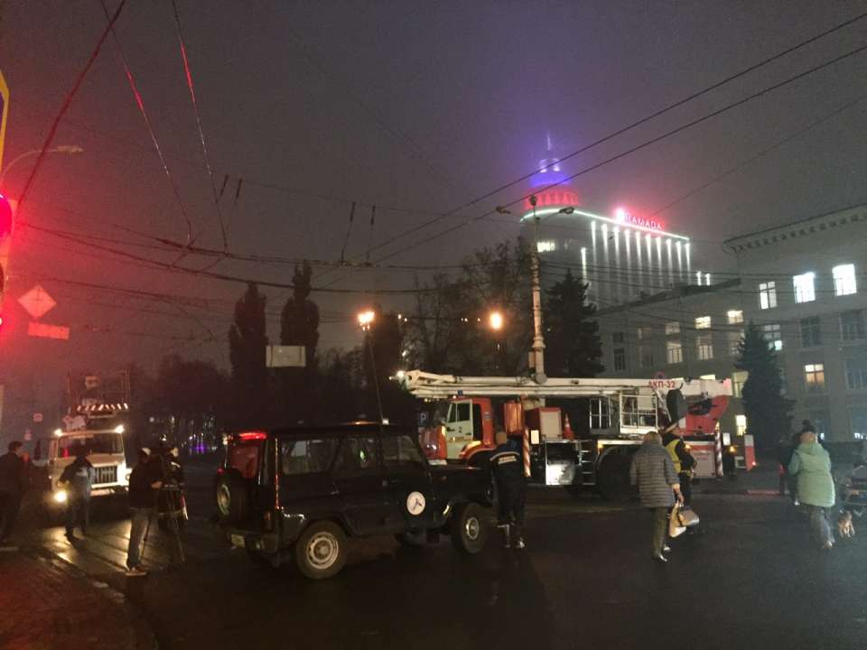 Центр Воронежа перекрыли из-за ЧП у здания мэрии