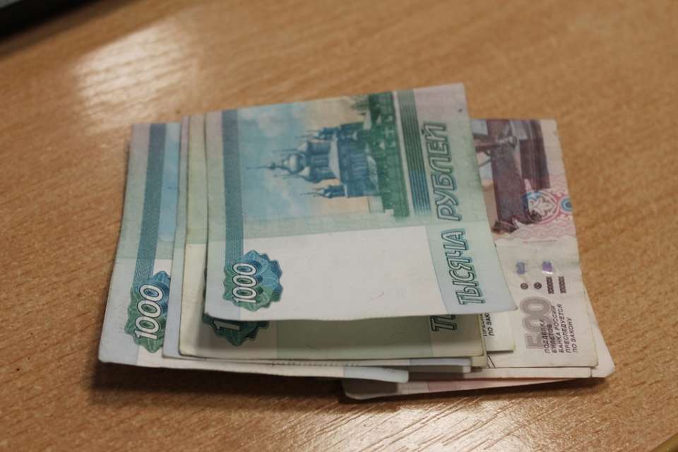 В Воронеже преподавателя вуза задержали за взятку в 72 тыс. рублей