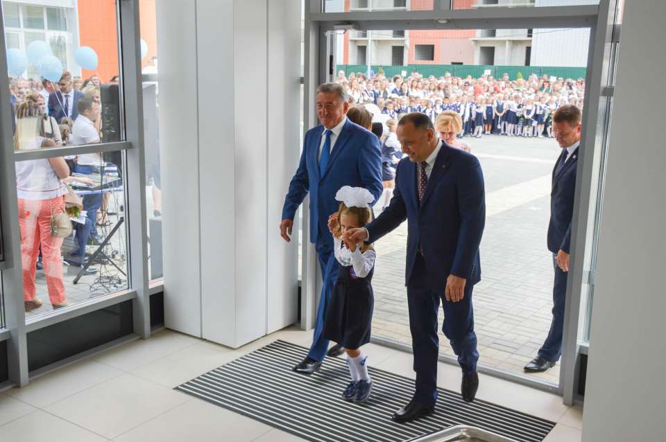 В Воронежской области ДСК открыл две новые школы