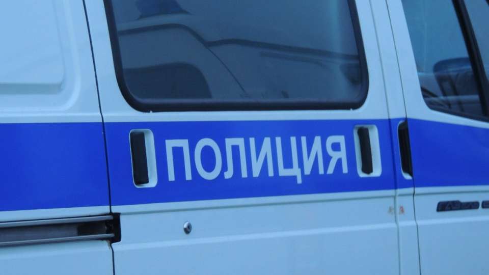 В Воронеже сотрудники ФСБ задержали полицейских за взятку 