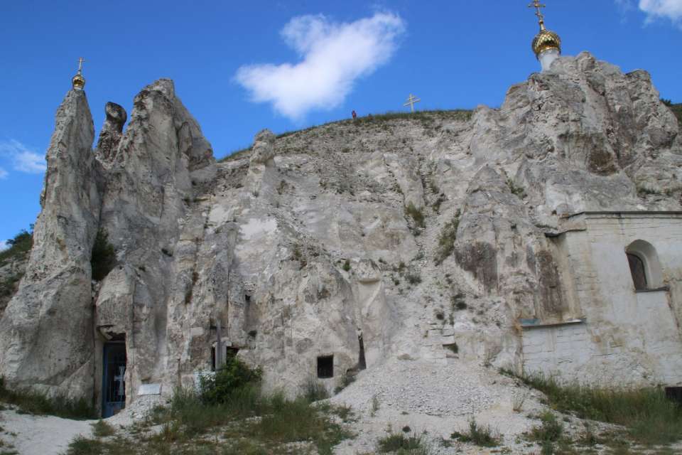 В Воронежской области Дивногорский монастырь остался без автодороги
